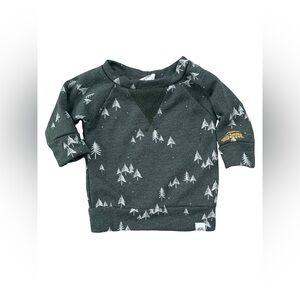Lulu + Roo Size 0-3 Months Deep Olive Pine Tree Crew Neck Sweatshirt